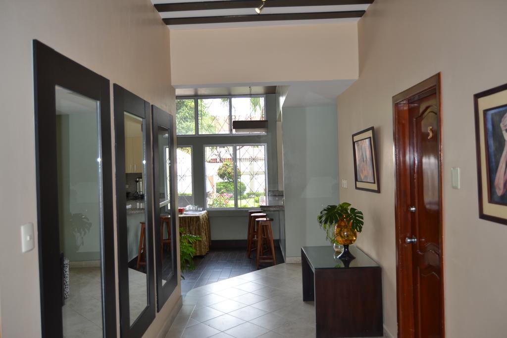 Urdesa Suites Hotel Guayaquil Exteriér fotografie